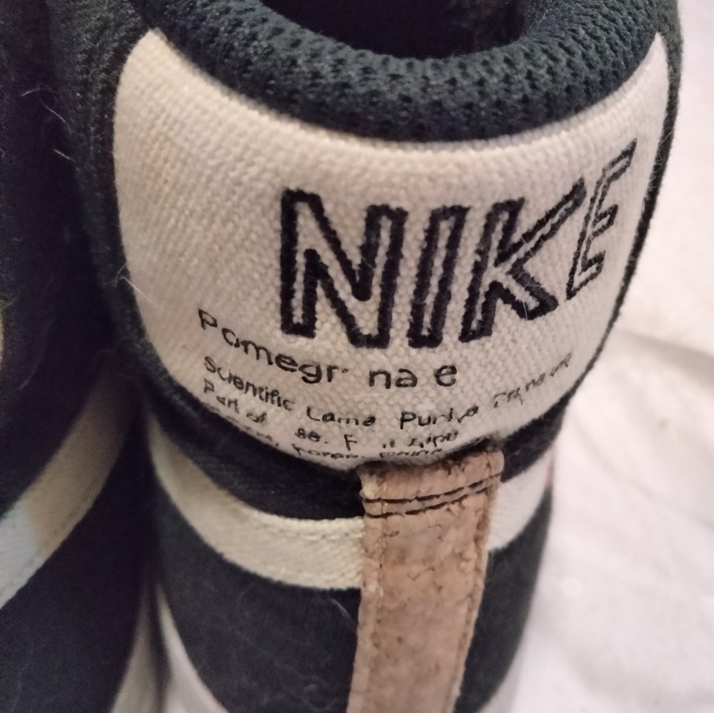 Nike Blazer Mid 77 Mens Size 9 Pomegranate Black Solar Flare Shoes Sneakers - Picture 9 of 12